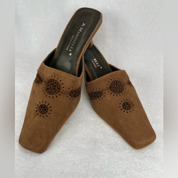 A. Marinelli Shoes - A. Marinelli, brown suede with cutouts and embroidery mules